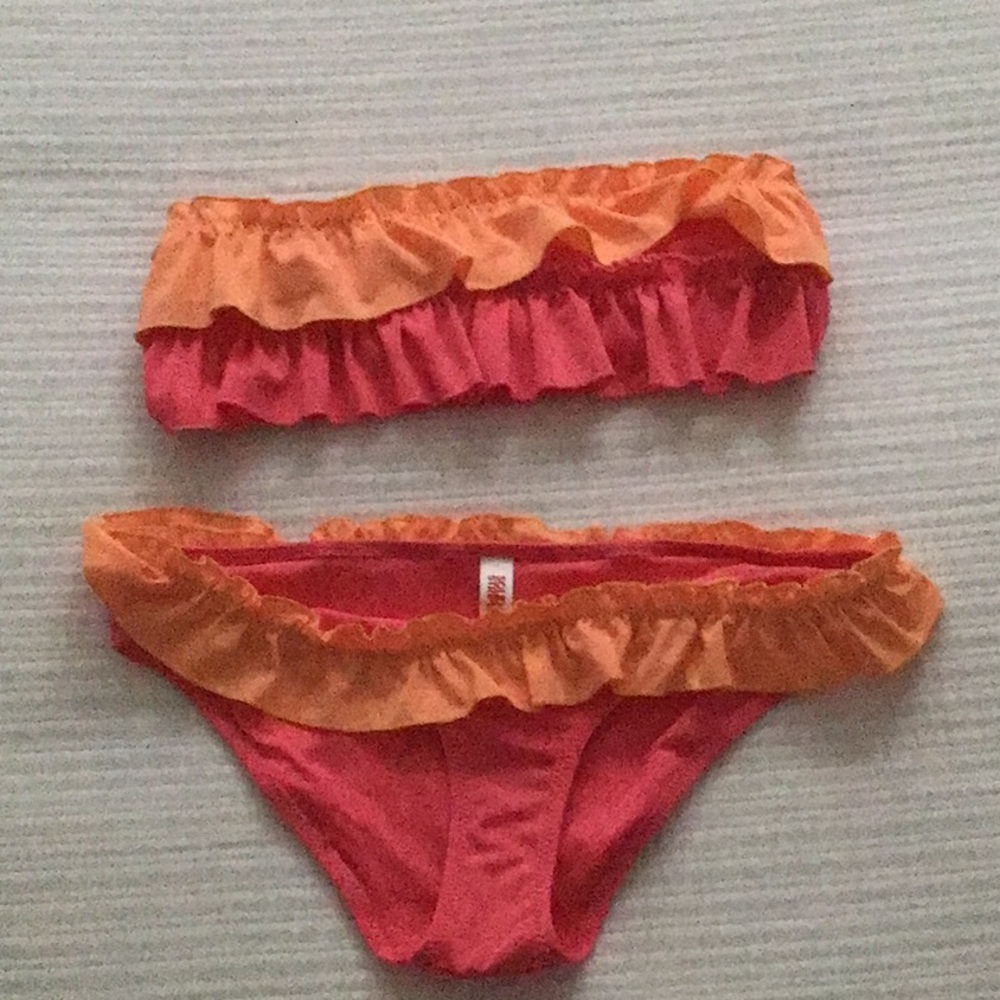 Solid and striped Kai bikini
